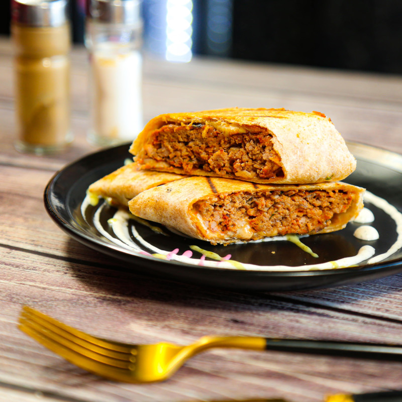 Beef Kebab Wrap (CALORIES: 275 PROTEINS: 31 Grams FATS: 7.5 Grams)