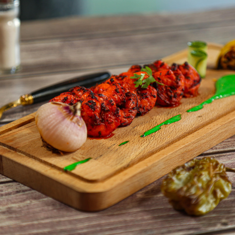 Tandoori Shrimp (CALORIES: 320 PROTEINS: 43 Grams FATS: 8 Grams)