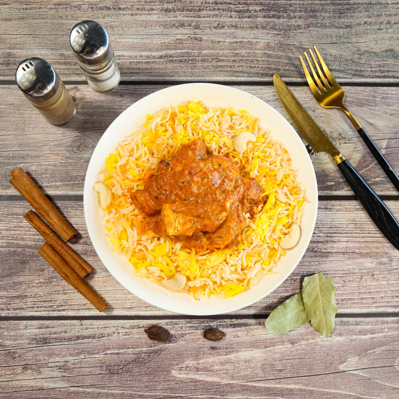 Fish Biryani (CALORIES: 290 PROTEINS: 43.2 Grams FATS: 4 Grams)