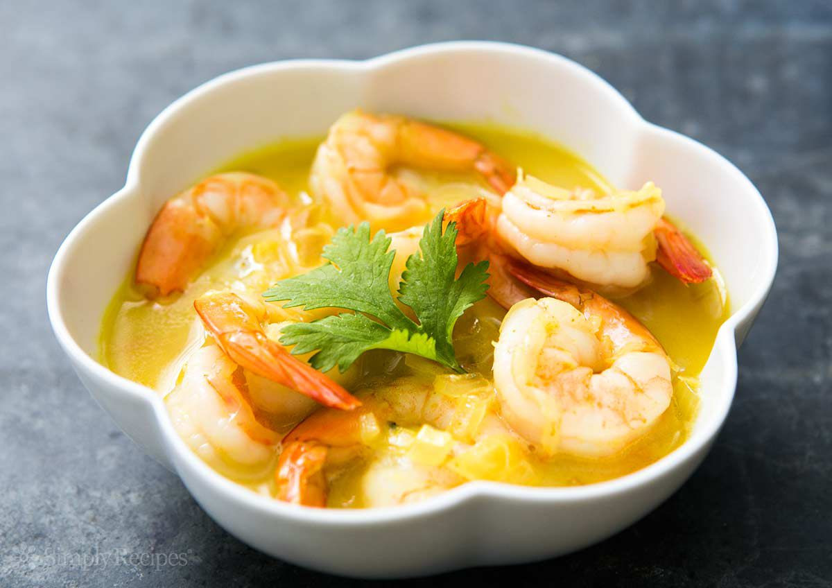Shrimp Lemon Curry (CALORIES: 320 PROTEINS: 43 Grams FATS: 6 Grams)