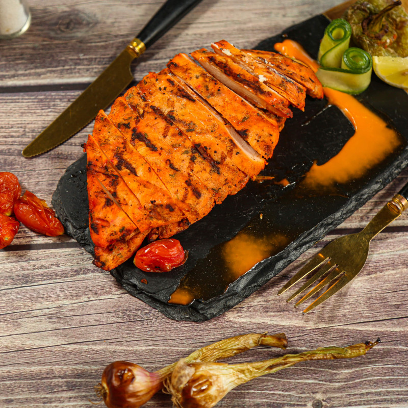 Tandoori Chicken (CALORIES: 330 PROTEINS: 52.5 Grams FATS: 2 Grams)